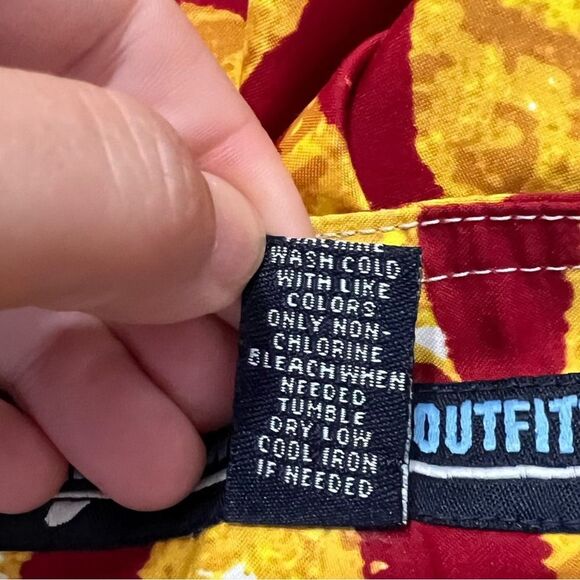 Vintage American Eagle Outfitters Red Yellow Patterned Swim Trunks Men's Size 33 - Picture 5 of 8